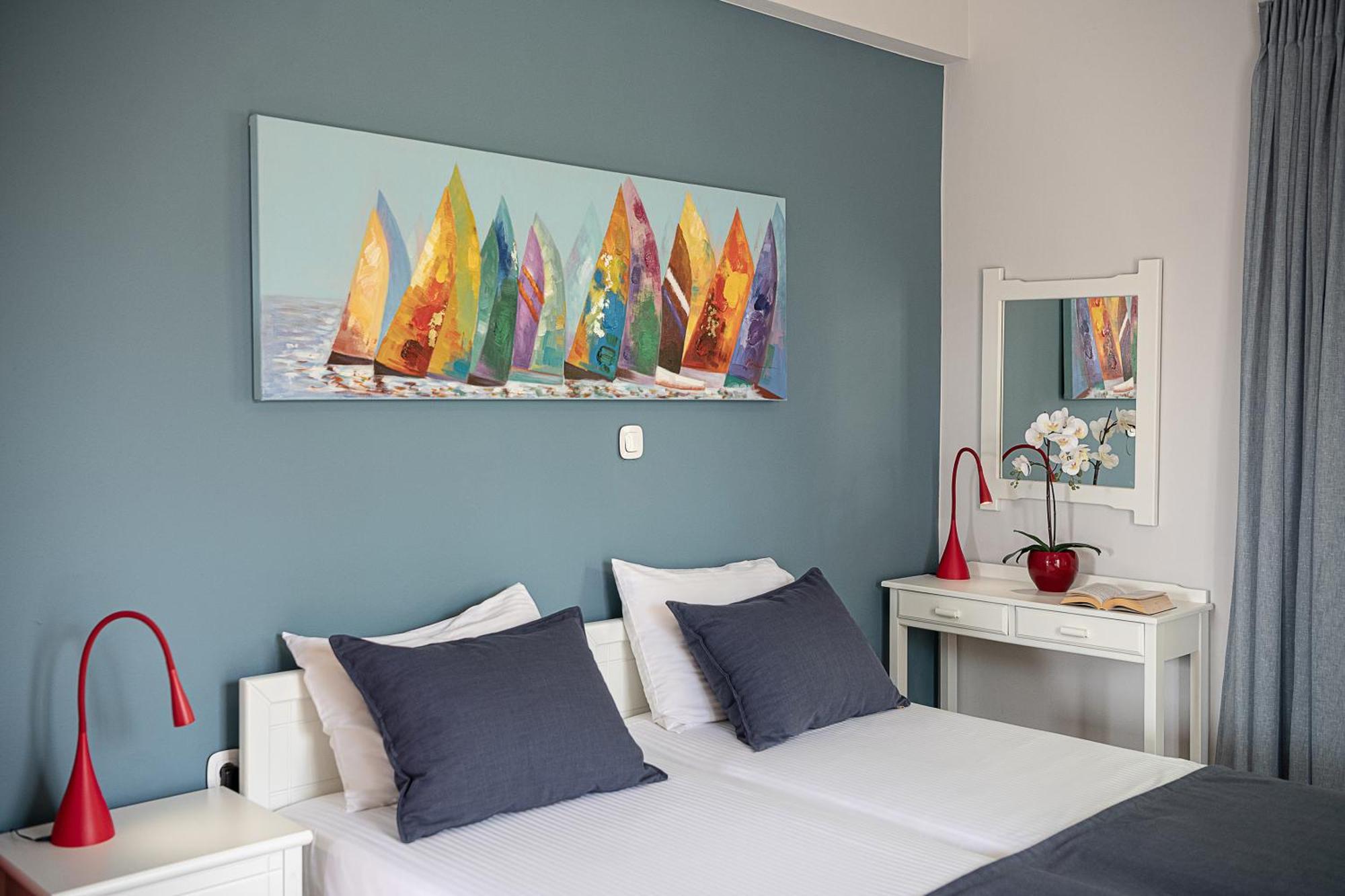 Elena Seafront Luxury Apartments 알미리다 객실 사진