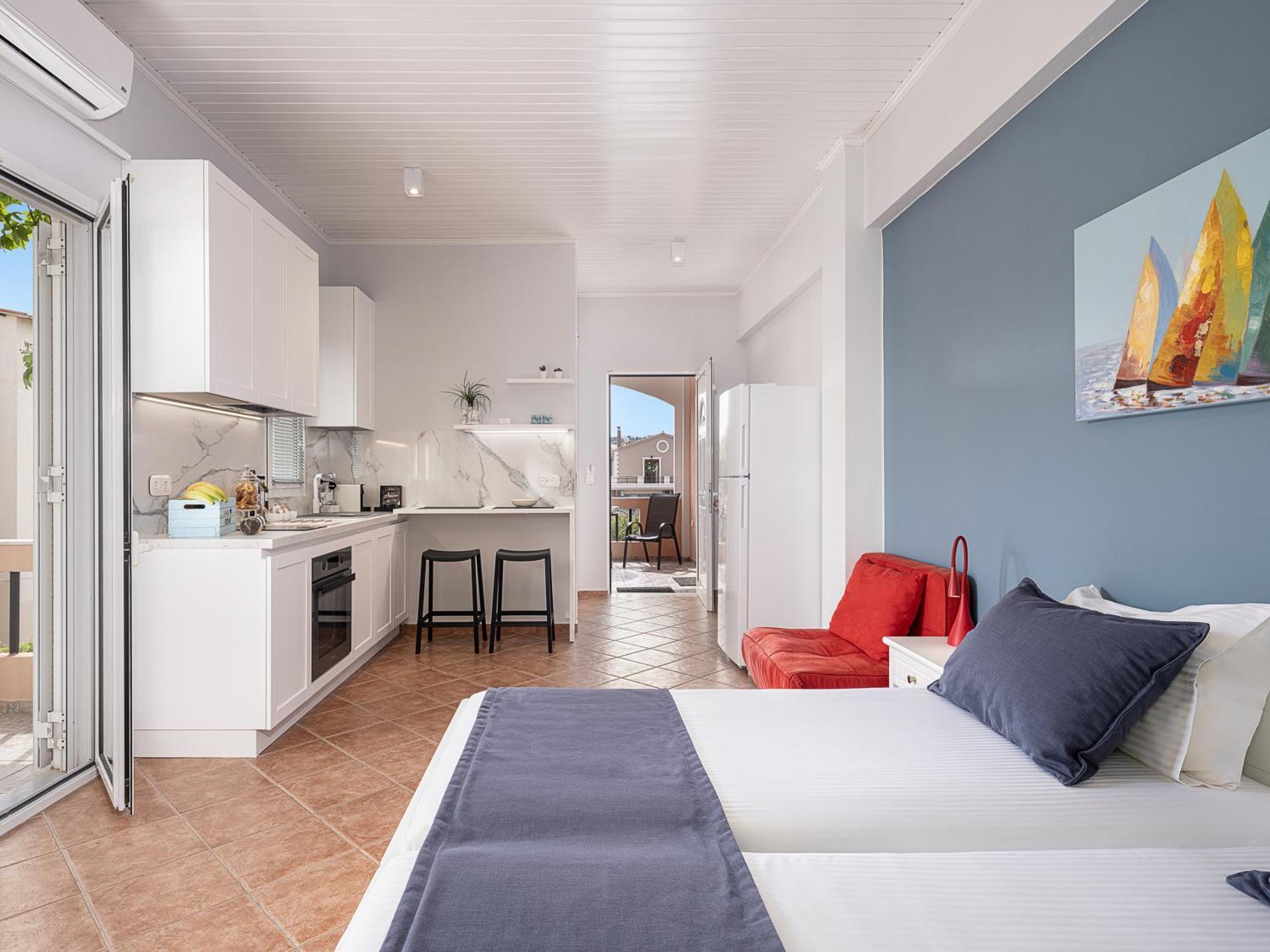 Elena Seafront Luxury Apartments 알미리다 외부 사진