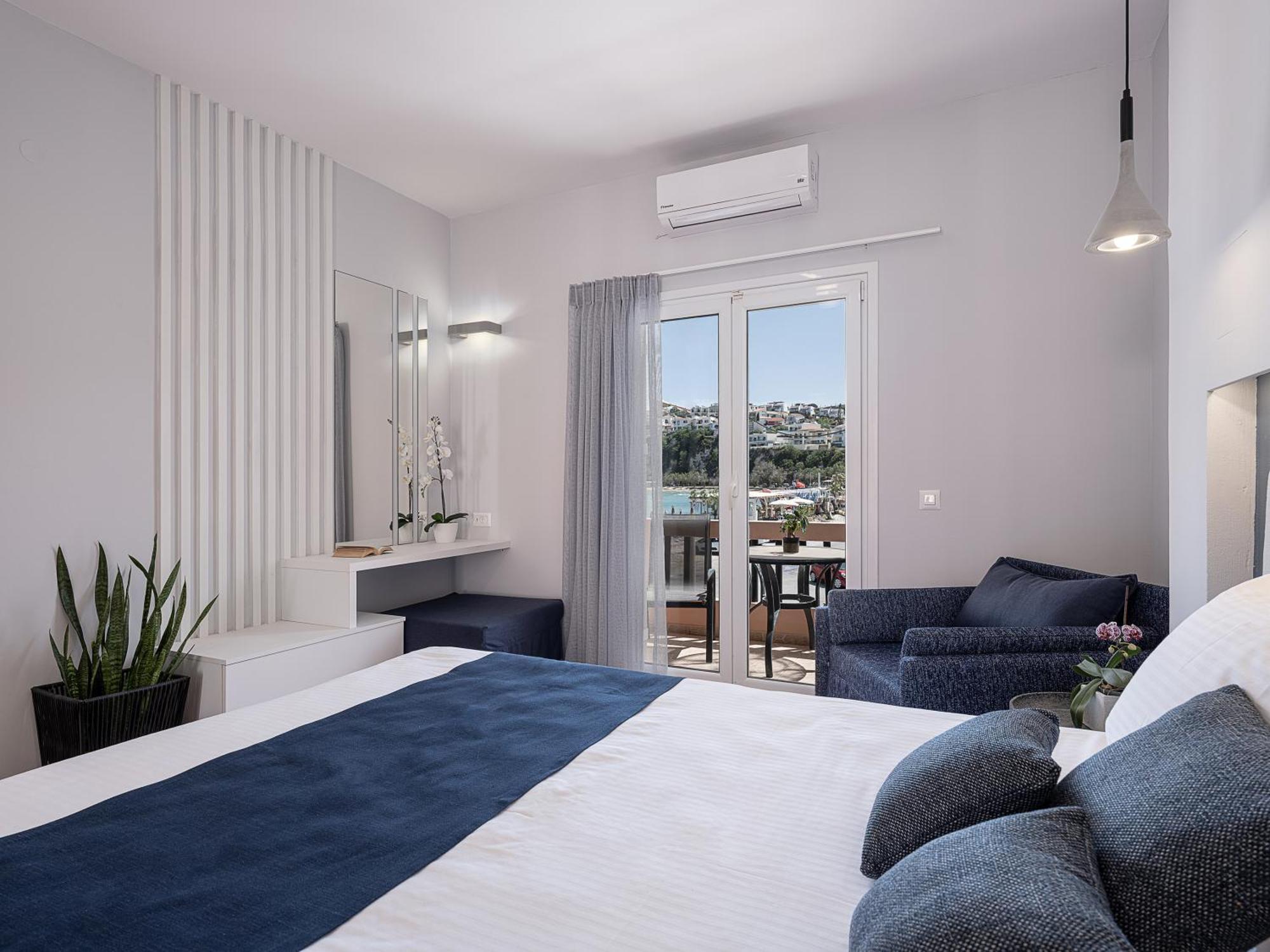 Elena Seafront Luxury Apartments 알미리다 외부 사진