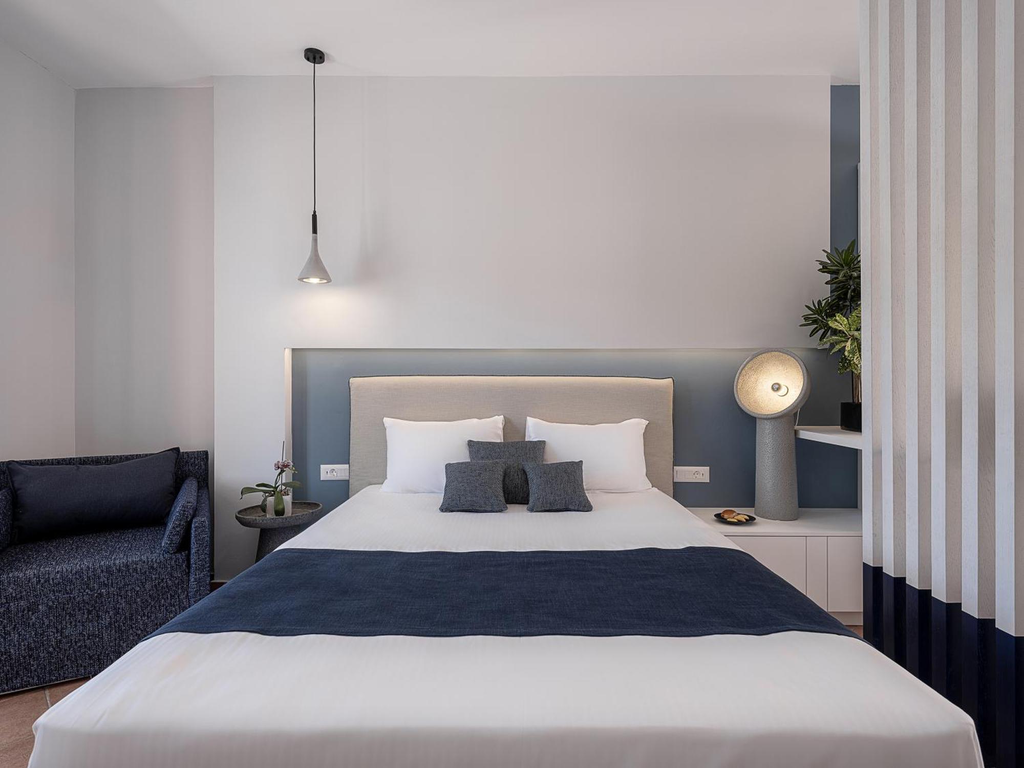 Elena Seafront Luxury Apartments 알미리다 외부 사진