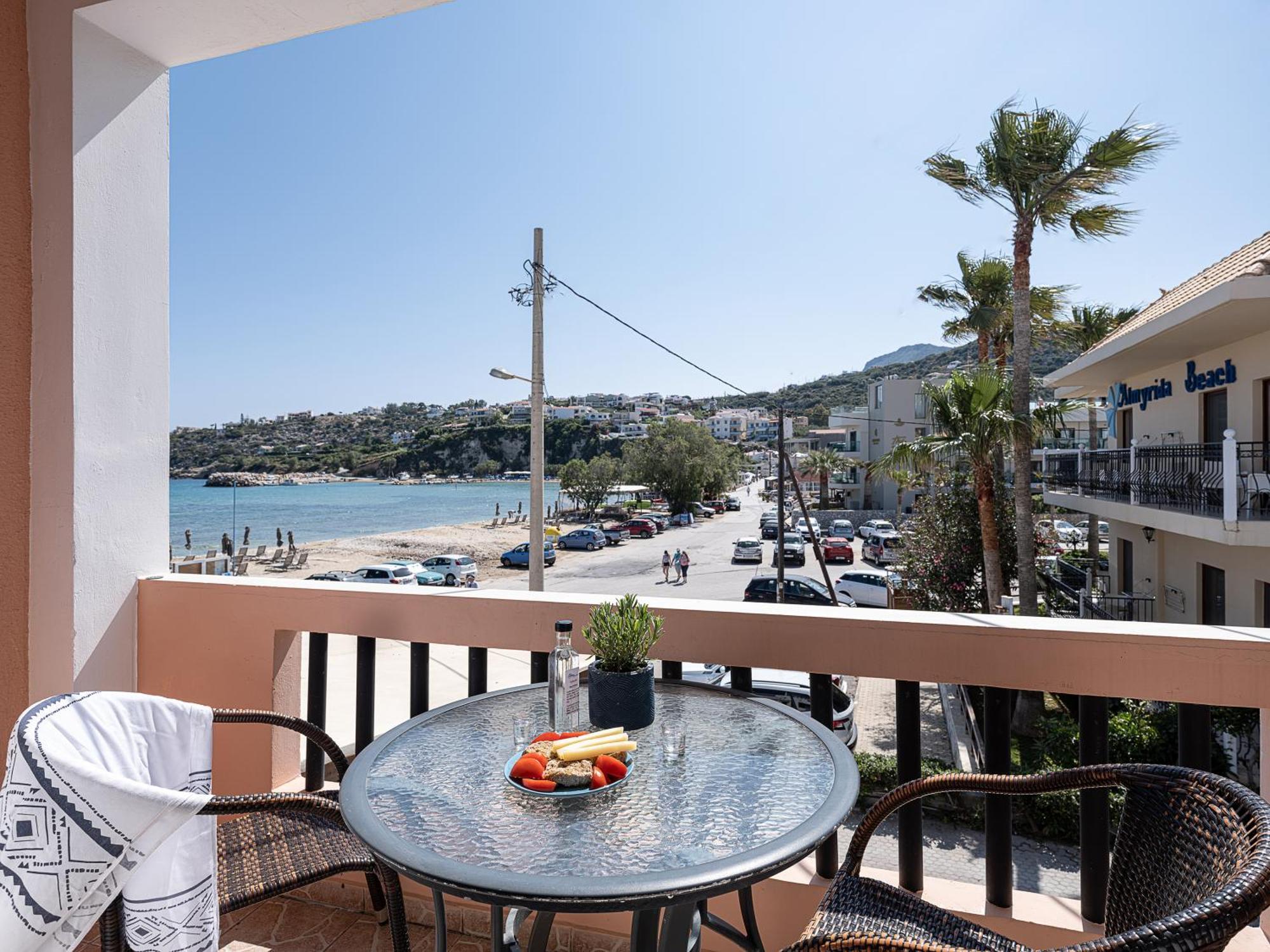 Elena Seafront Luxury Apartments 알미리다 외부 사진