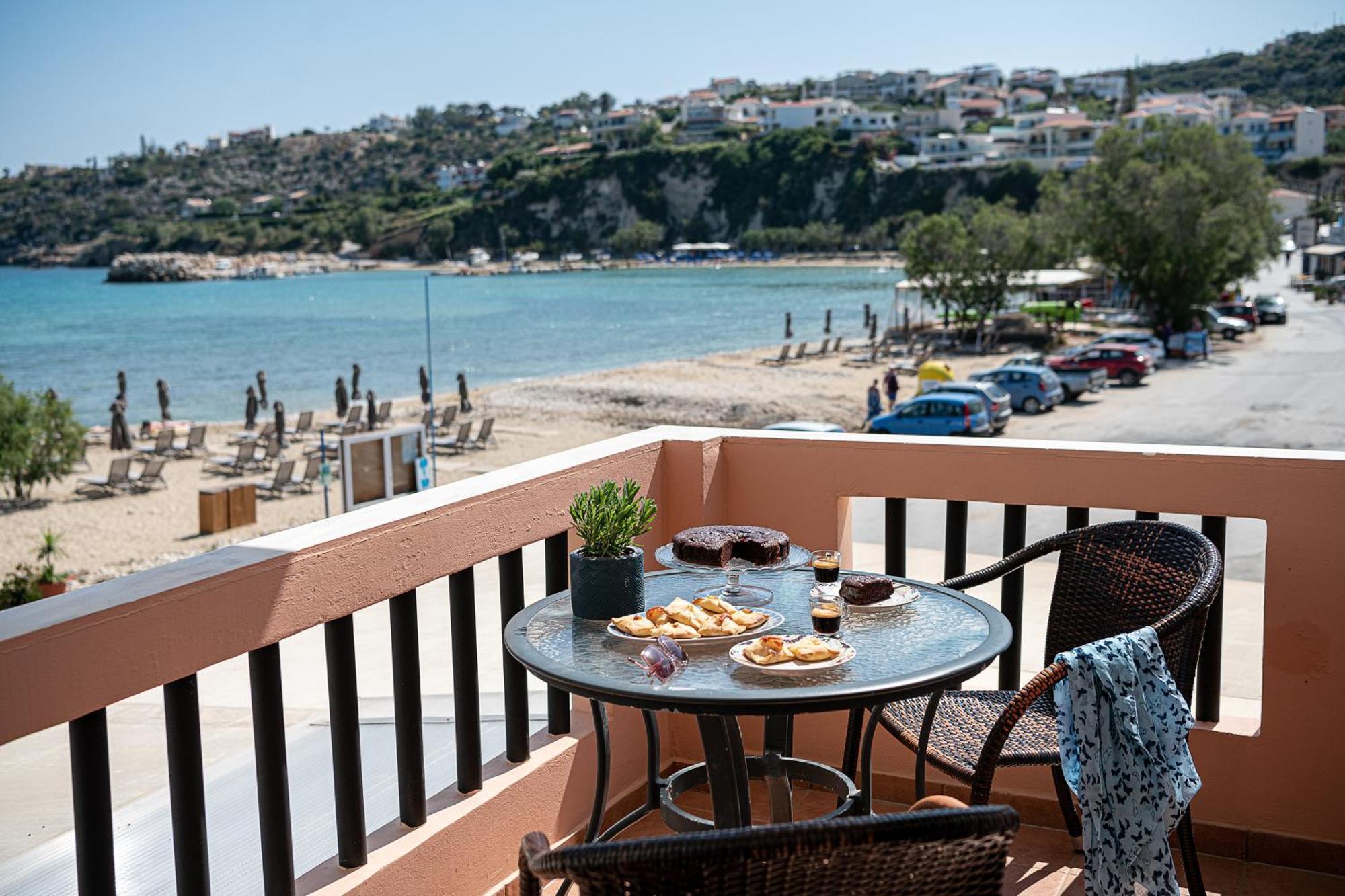 Elena Seafront Luxury Apartments 알미리다 외부 사진