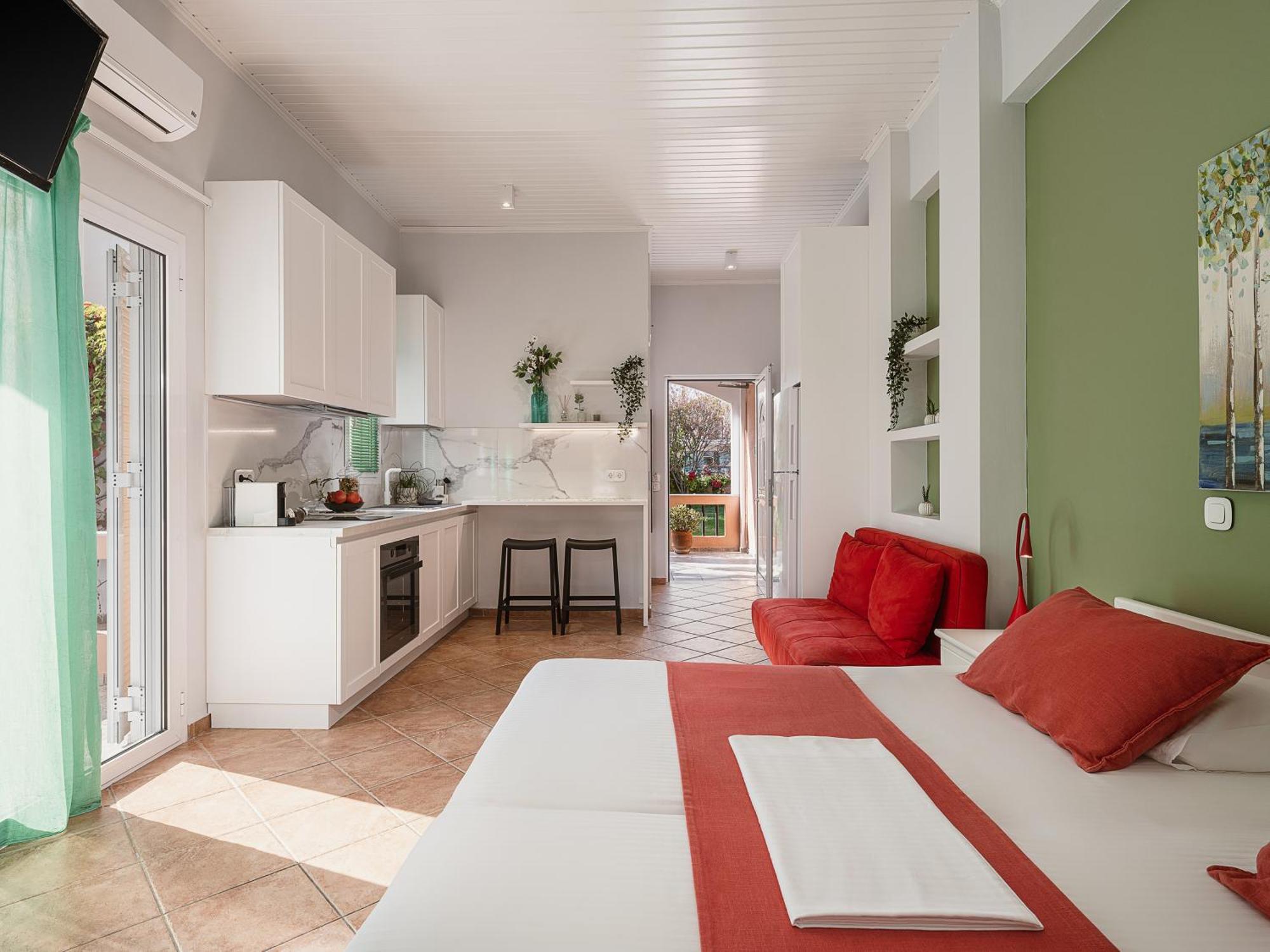 Elena Seafront Luxury Apartments 알미리다 외부 사진